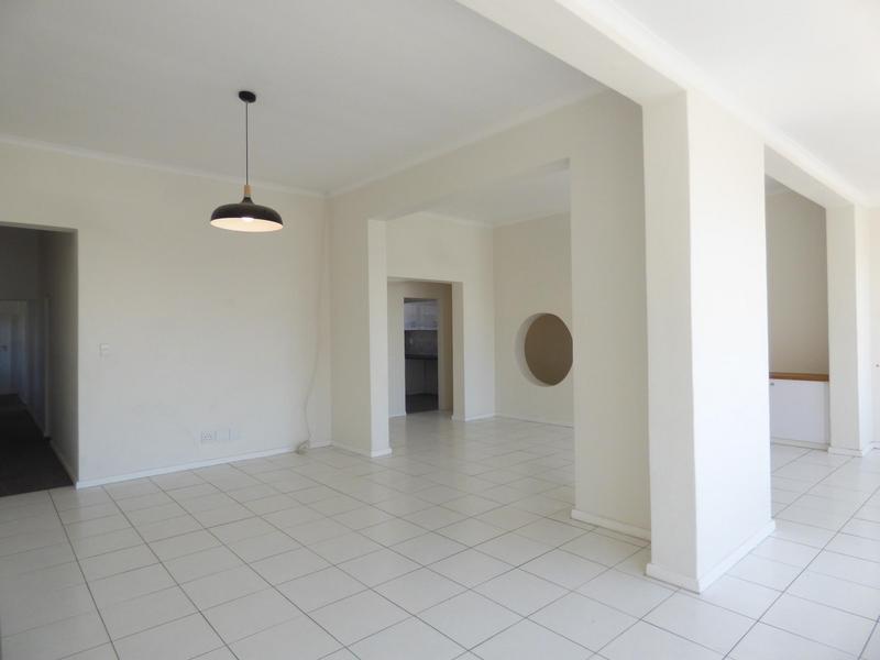To Let 3 Bedroom Property for Rent in Green Point Western Cape